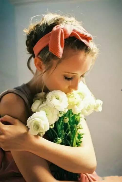 欧美暗恋采访视频,青春的秘密花园